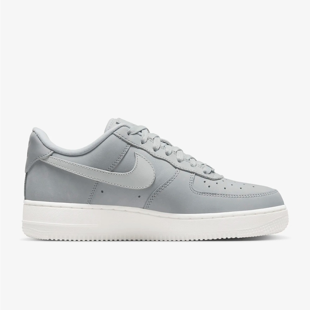 Nike Air Force 1 Premium NWT size 8.5 women’s